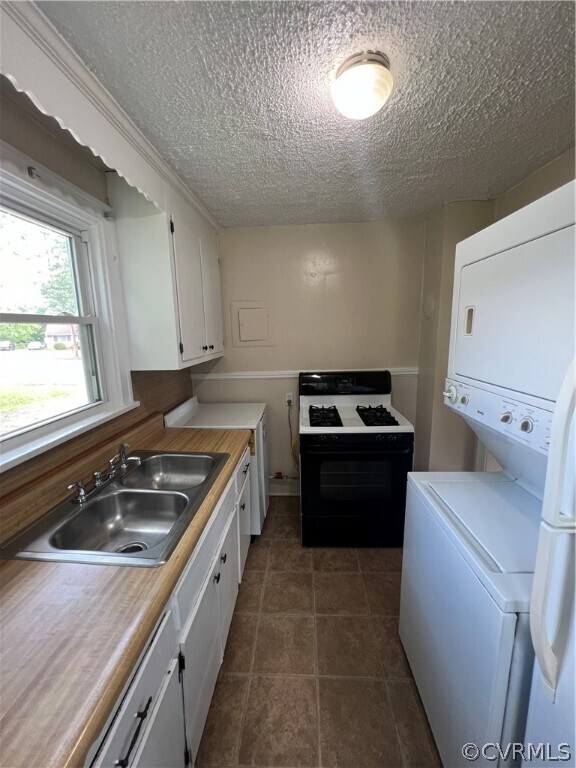 Building Photo - 310 S Mesa Dr