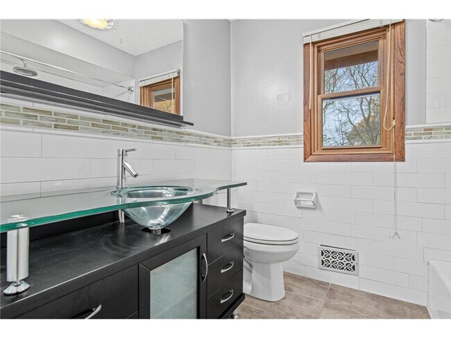 Building Photo - 8481 142nd St Ct