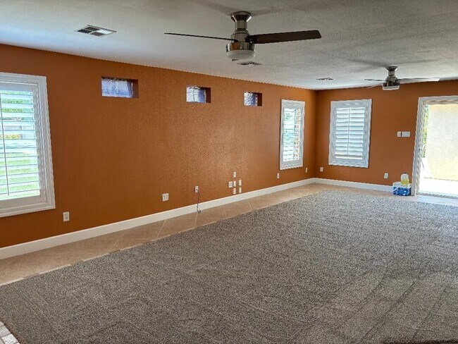 Building Photo - 4541 N Campbell Rd