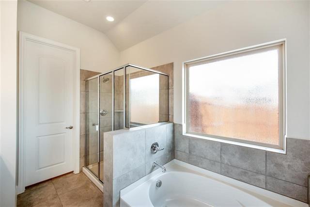 Building Photo - 4422 Juniper Ln