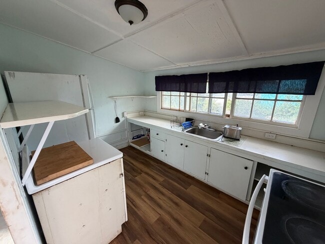 Building Photo - Furnished 4 Bedroom Paia