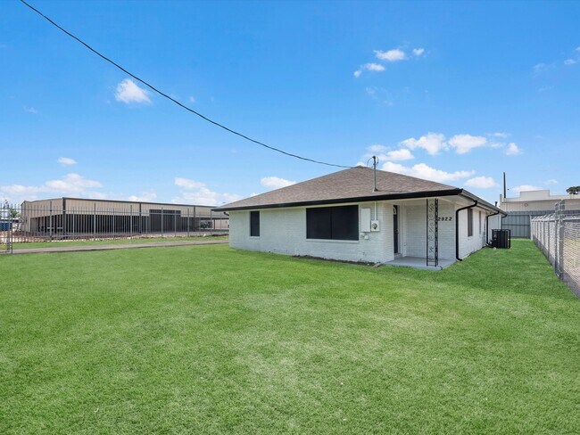 Building Photo - 12922 McNair St