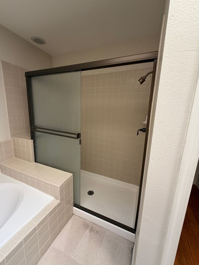 Building Photo - 742 Liquidamber Pl