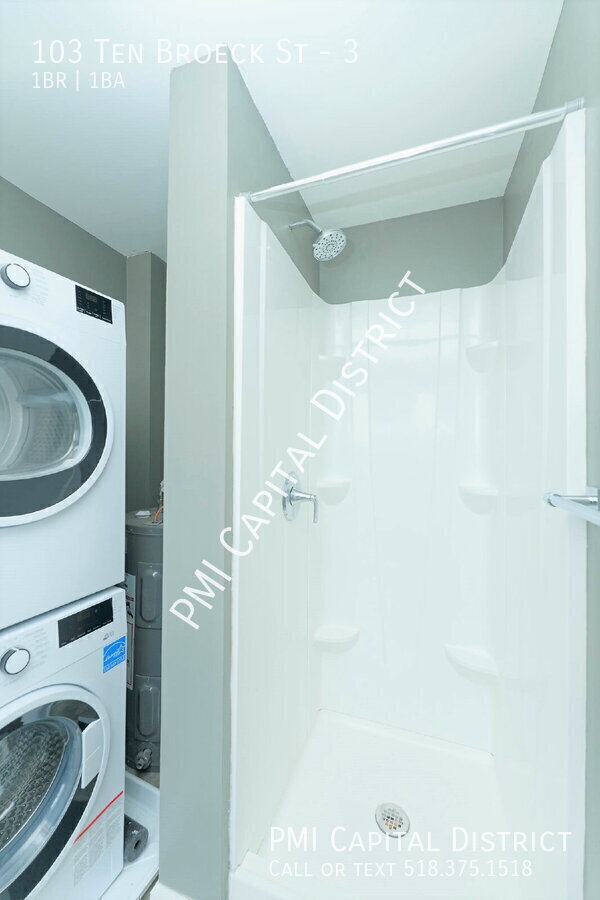 Building Photo - 103 Ten Broeck St