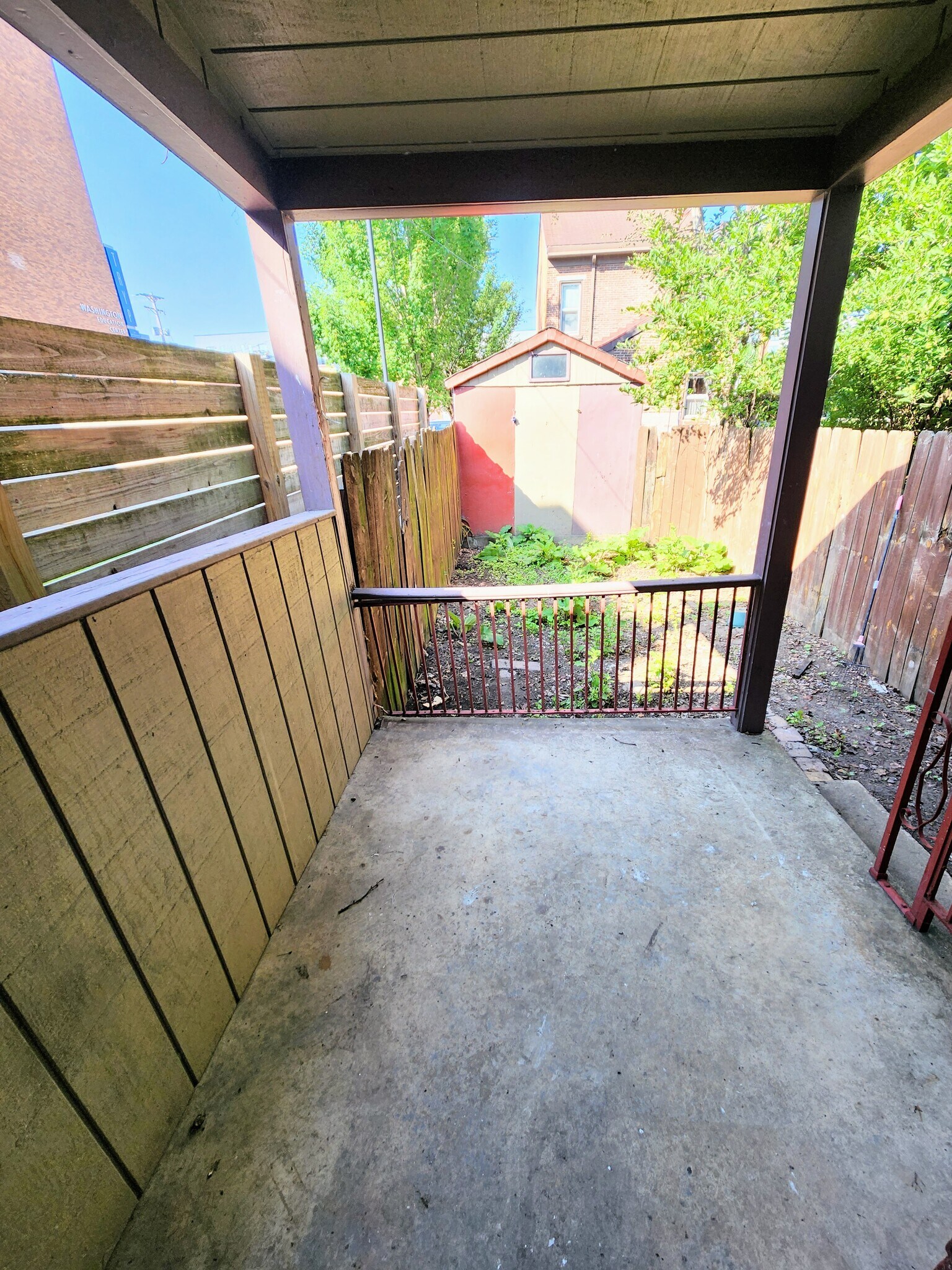 Building Photo - 164 Almond Way
