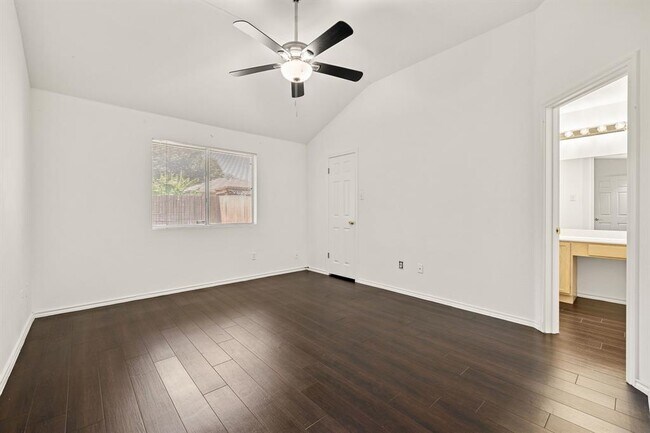 Building Photo - 3402 Settlement Dr