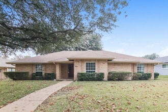 Building Photo - 306 Cardinal Creek Dr