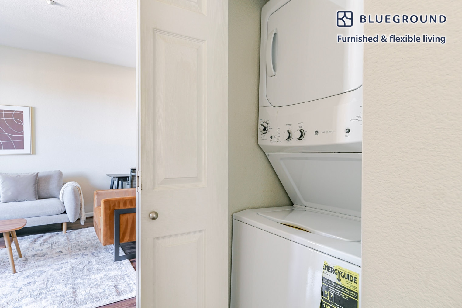 Building Photo - 1051 Commodore Dr