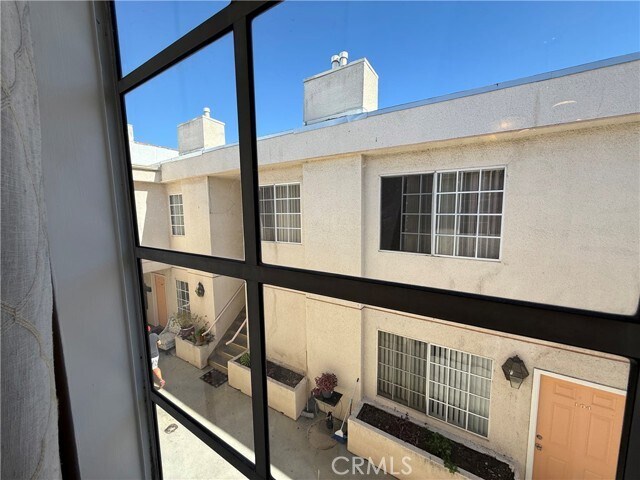 Building Photo - 14758 Magnolia Blvd