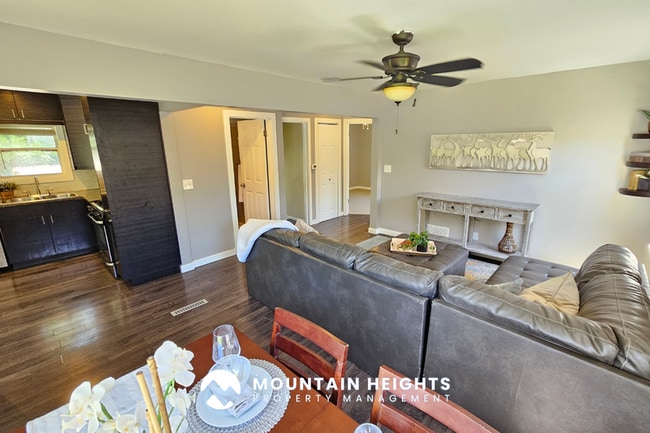 Building Photo - 2911 Hudson Cir