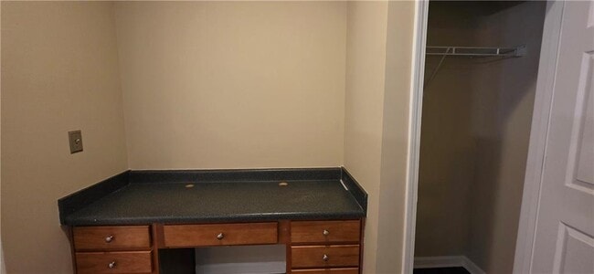 Building Photo - 2632 Pierce Brennen Ct NE