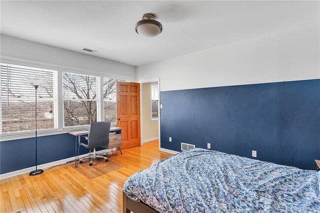 Building Photo - 3127 Josephine St