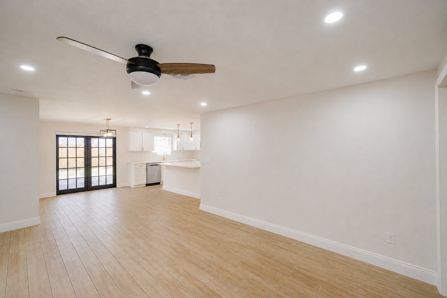 Building Photo - 3120 Sandspur Dr