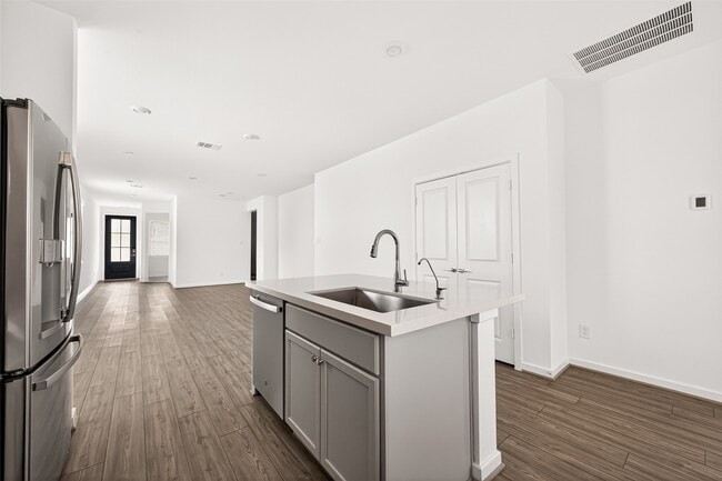 Building Photo - 21815 White Bellflower Ln