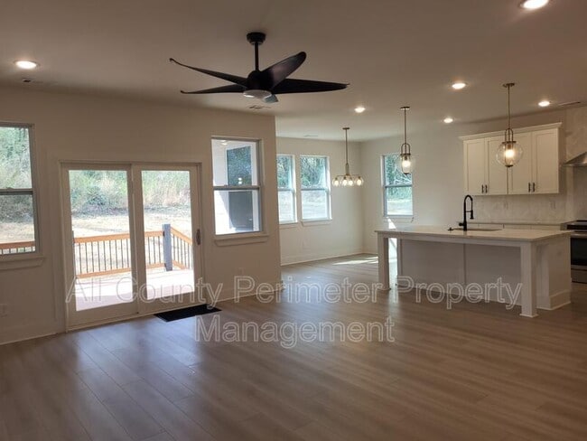 Building Photo - 4401 Sims Rd