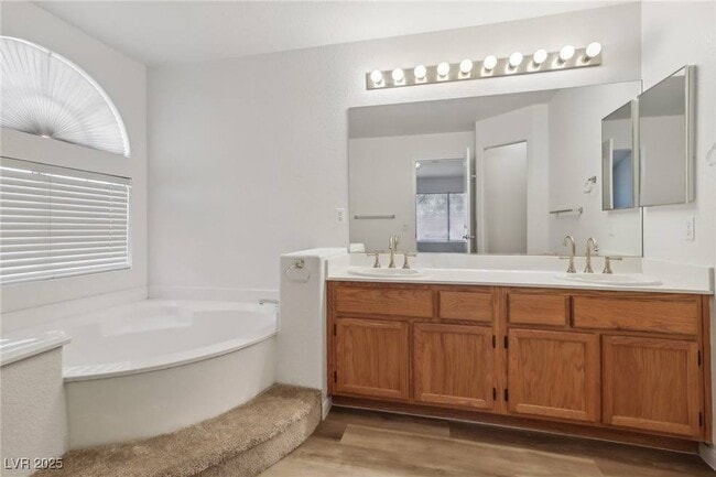 Building Photo - 7501 Bush Garden Ave