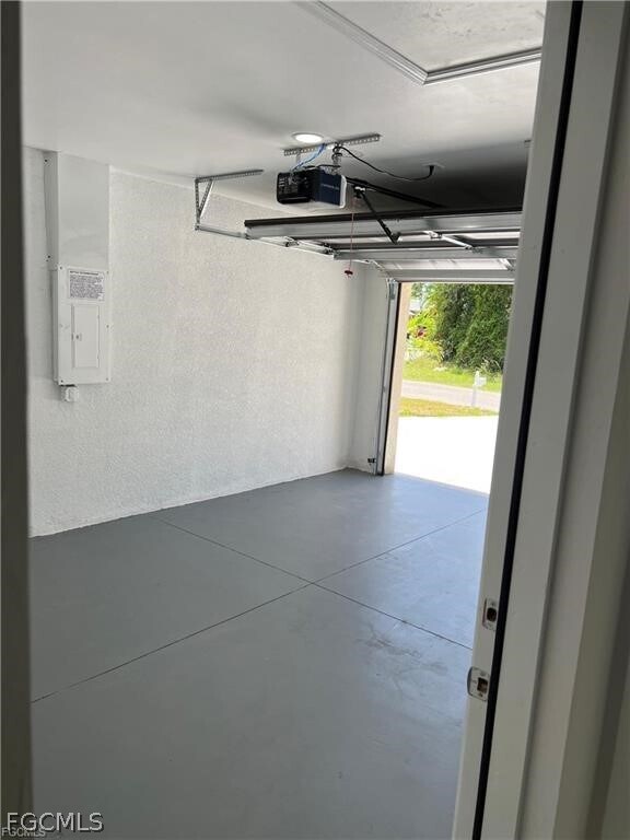 Building Photo - 4852 30th St SW