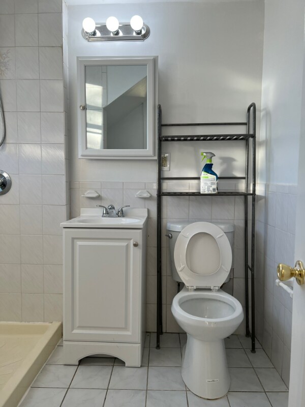 Building Photo - 42 Highwood Terrace