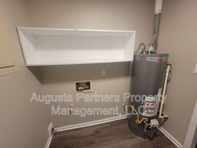 Building Photo - 155 Stoneybrooks Pl