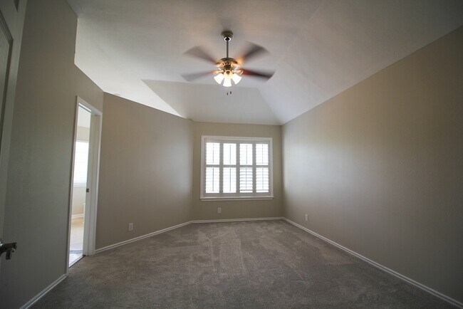 Building Photo - Beautiful home in Helotes. 3 Bedroom, 2 1/2 Bath Move In June 10th!