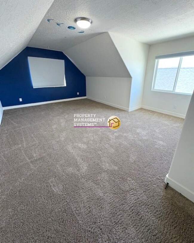 Building Photo - 4 Bedroom Eagle Mountain Home