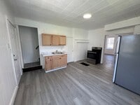 Building Photo - 217 S Hartley St
