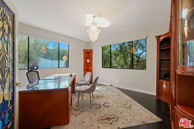 Building Photo - 15656 Crownridge Pl