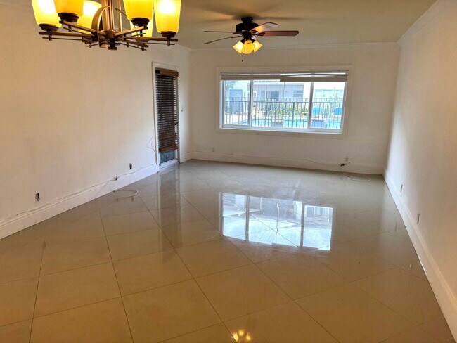 Building Photo - 4500 N Flagler Dr