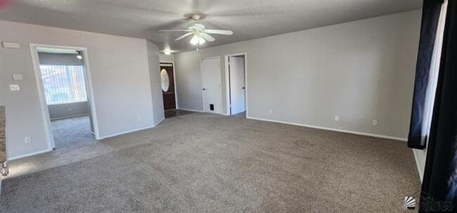 Building Photo - Solar home for Rent!