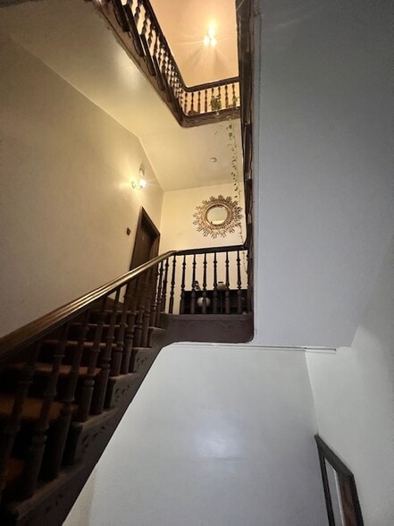 Building Photo - 1310 Eutaw Pl