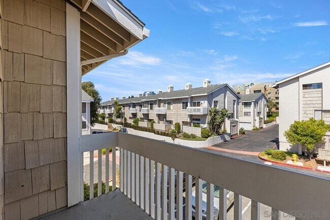 Building Photo - 4028 Mahaila Ave