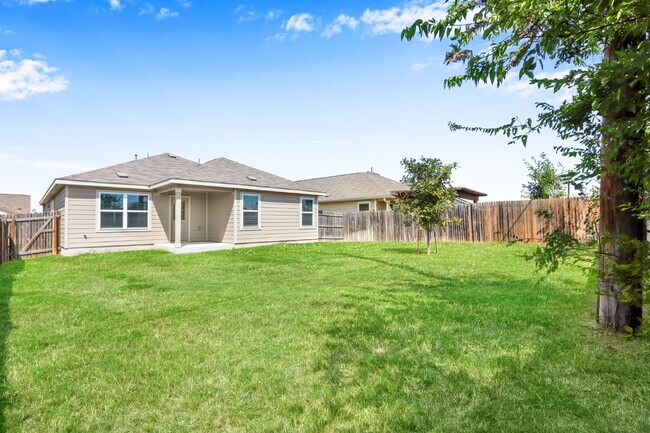 Building Photo - 6854 Hibiscus Falls