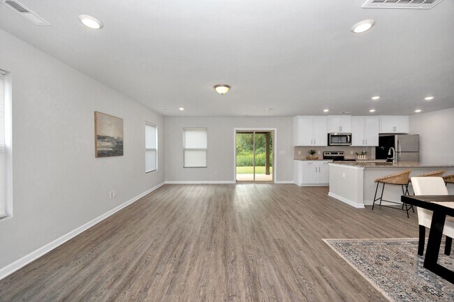 Building Photo - 3 Bedroom House in East Limestone