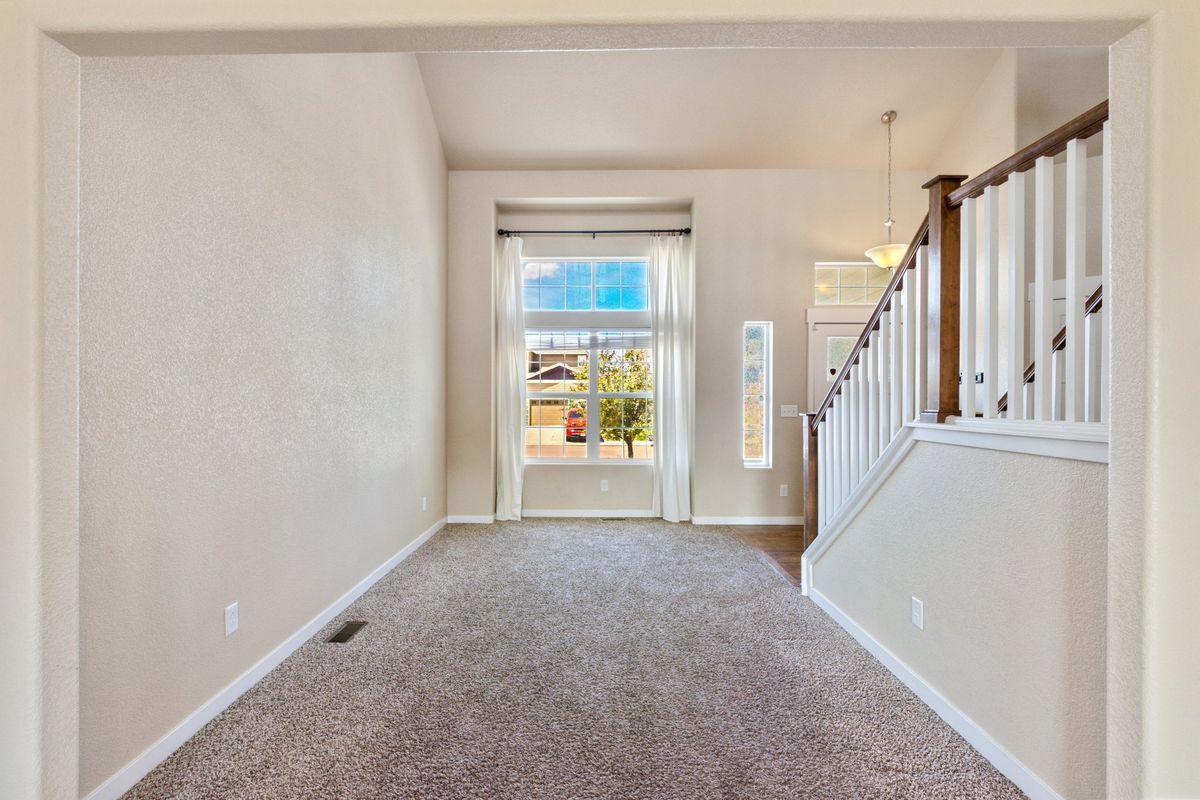 Building Photo - 10423 Abrams Dr