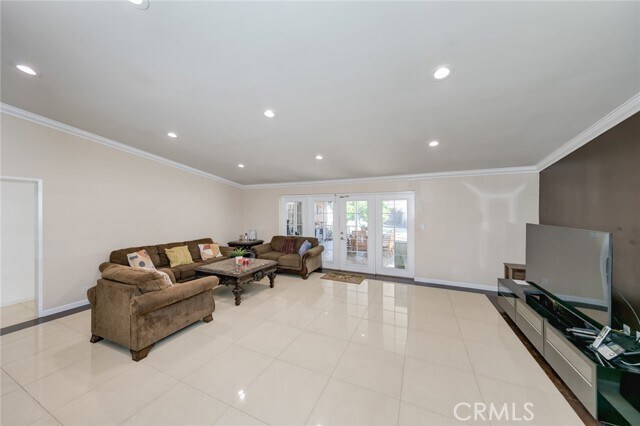 Building Photo - 814 Kellogg Ave