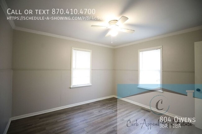 Building Photo - 804 Owens-