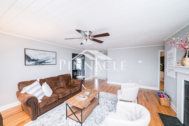 Living Room - 126 Tomahawk Industrial Park