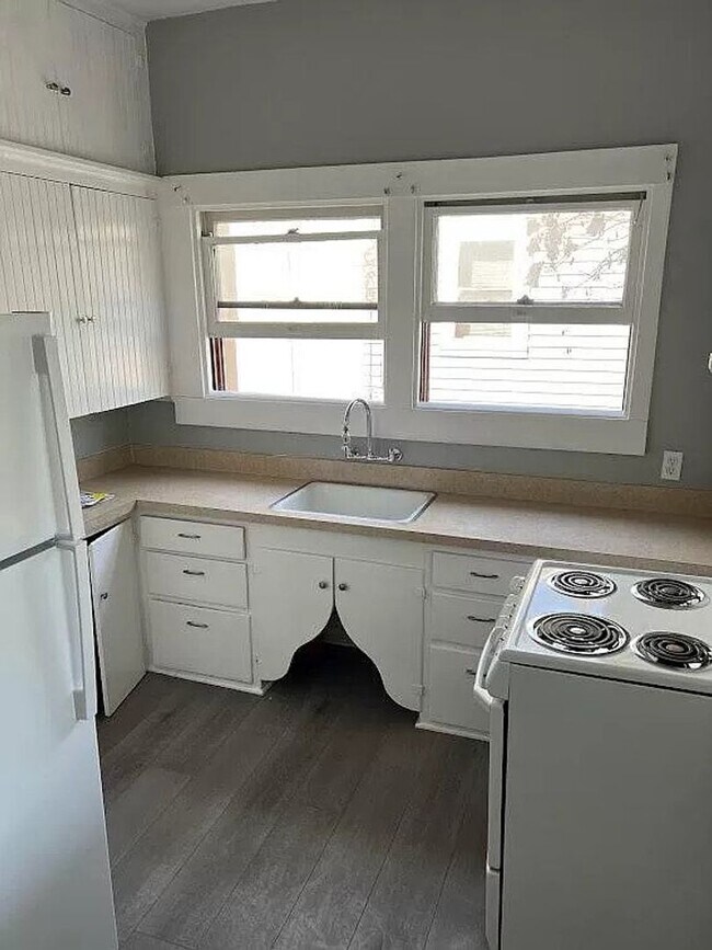 Building Photo - Bannock Fourplex