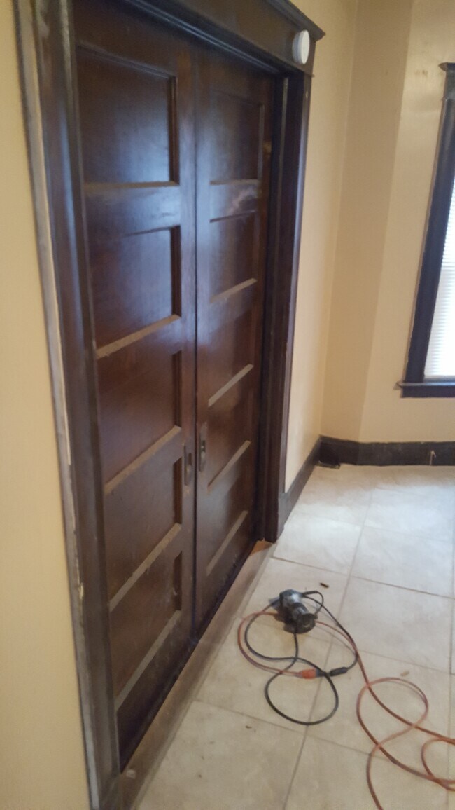 Building Photo - 459 9th St