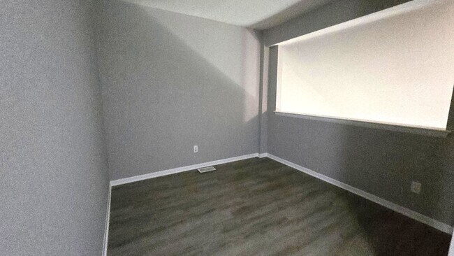 Building Photo - 103 Chaucer Rd