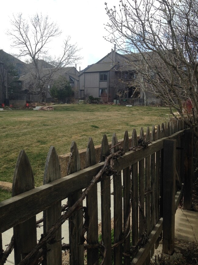 Building Photo - Shanahan Ridge in South Boulder 1BD/1BA Condo