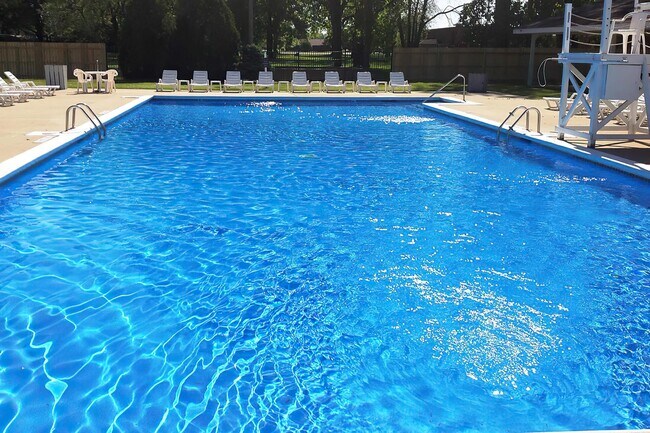 Building Photo - 1029 N Lincoln St