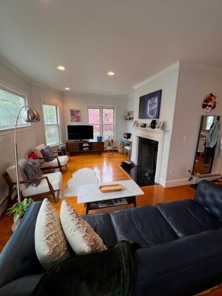 Building Photo - 60 Dracut St