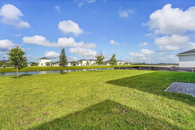 Building Photo - 5936 Mangrove Dr