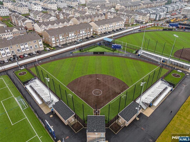 Building Photo - 1 Kennedy Ln