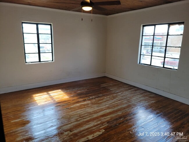 Building Photo - 4117 Barrancas Ave