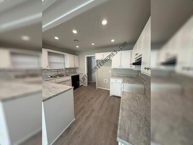 Building Photo - 8228 NW 90th Terrace