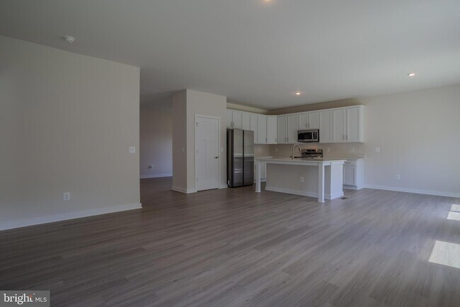 Building Photo - 79 Spatterdock Rd