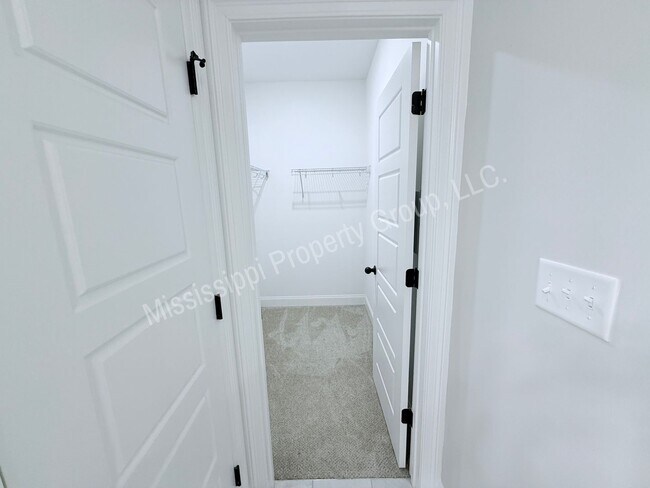 Building Photo - 4088 Fieldstone Lp