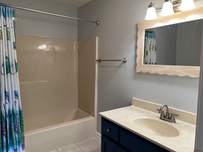 Building Photo - YEAR-ROUND - UNFURNISHED - SINGLE FAMILY - LEWES